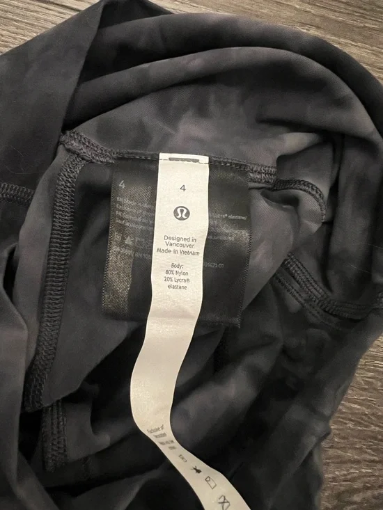 lululemon athletica Women’s Grey and black Tie-Dye High-Rise Leggings - Picture 3 of 4